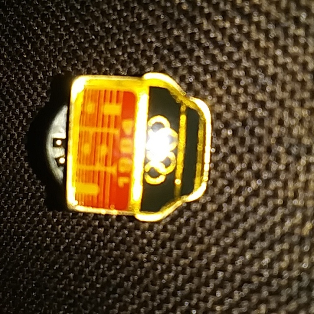 Gold Tone Pin with 1984 USA Olympics Logo